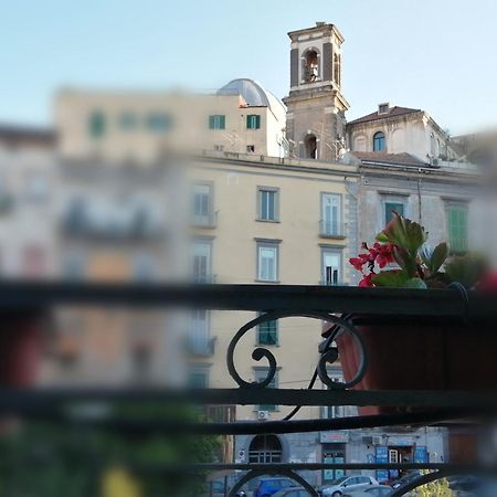 Hermes Rooms For Tourists Naples Luaran gambar