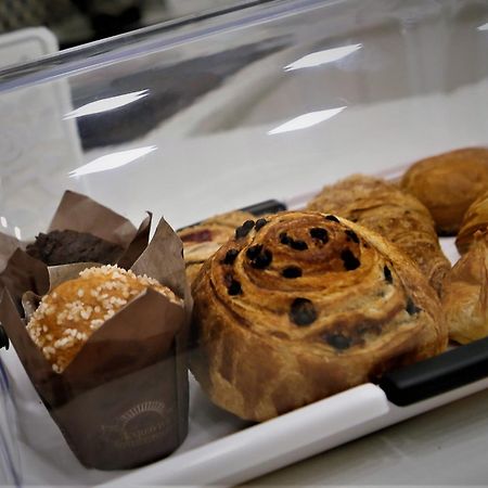 Hermes Rooms For Tourists Naples Luaran gambar