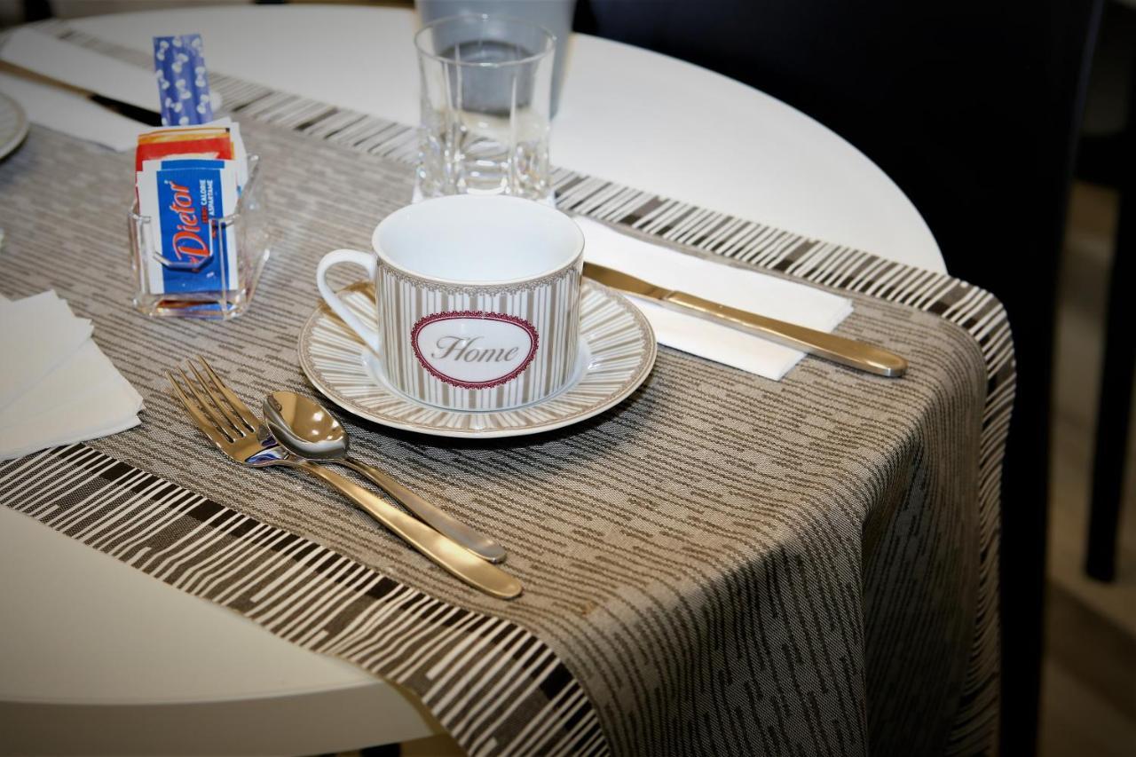 Hermes Rooms For Tourists Naples Luaran gambar