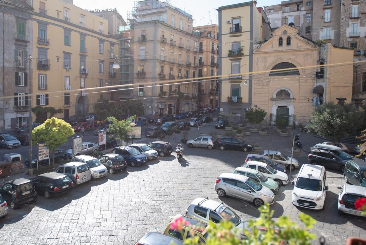 Hermes Rooms For Tourists Naples Luaran gambar