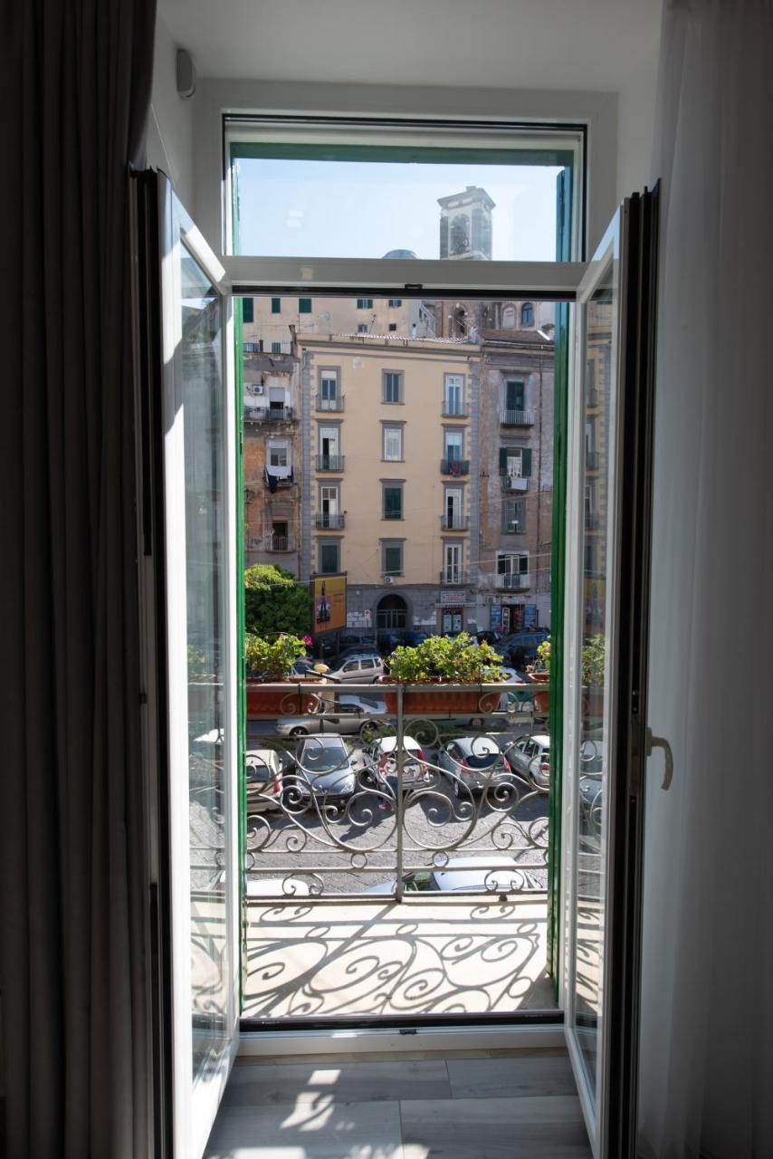 Hermes Rooms For Tourists Naples Luaran gambar