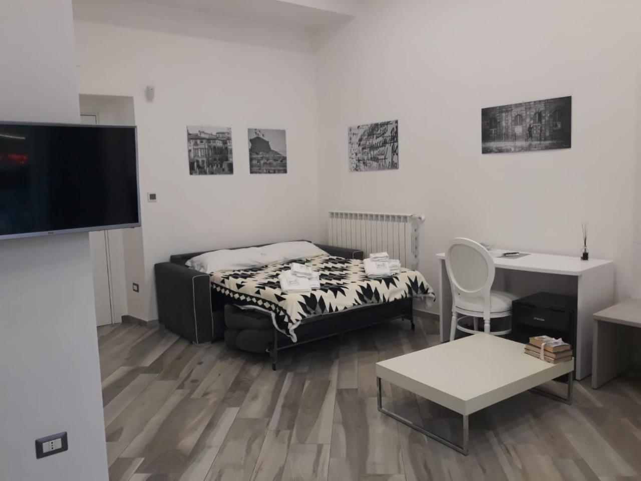 Hermes Rooms For Tourists Naples Luaran gambar