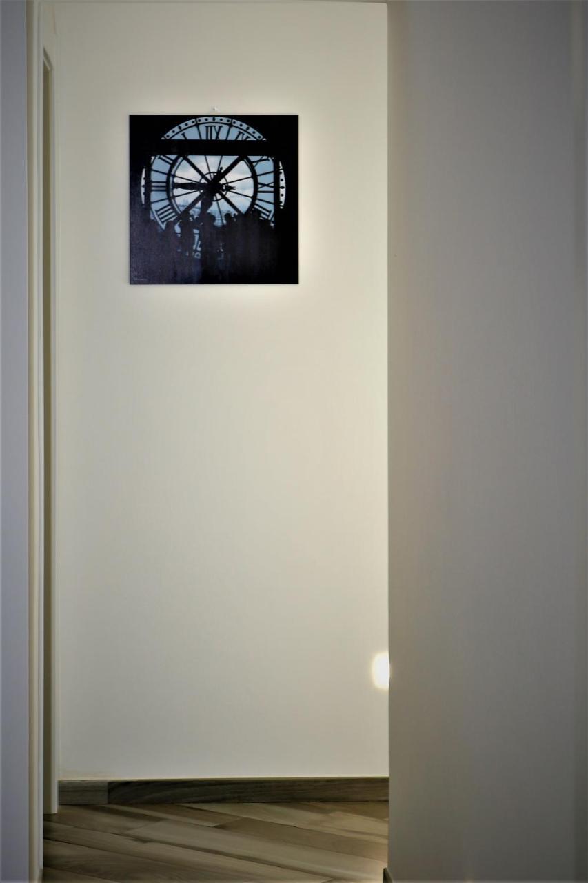 Hermes Rooms For Tourists Naples Luaran gambar
